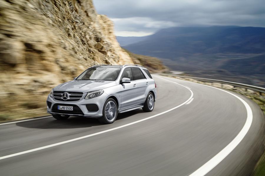  Mercedes-Benz GLE500e 4Matic AMG Line 2015 года  (фото 7 из 29)